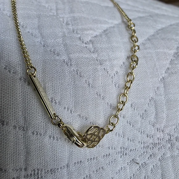 Kendra Scott Gold Necklace with Pink Pendant - Picture 5 of 5